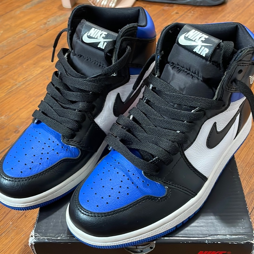 Air Jordan 1 Retro High OG 'Royal Toe' Size 5
